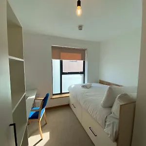 Inn Regency Hall Smart Ensuite C, Cheltenham